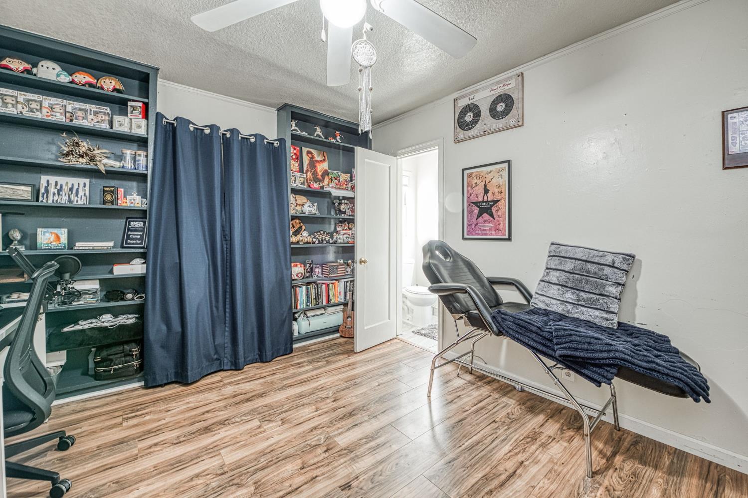 2973 E Cornell Ave, Fresno, CA 93703