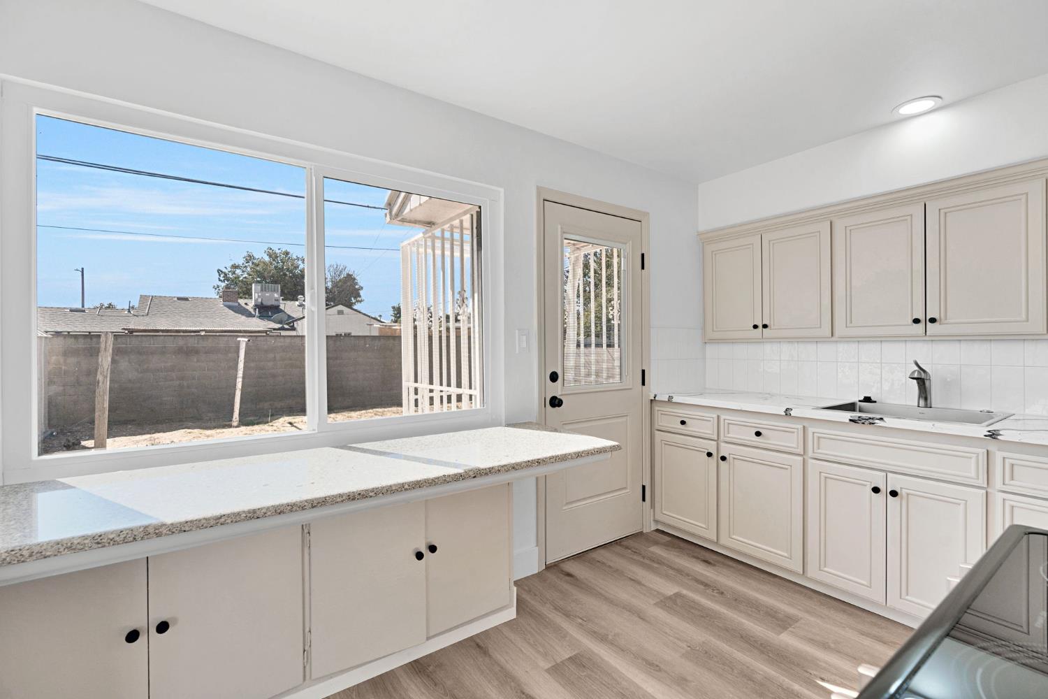 4148 E Alta Ave, Fresno, CA 93702