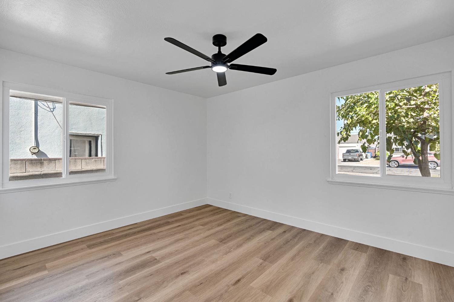 4148 E Alta Ave, Fresno, CA 93702