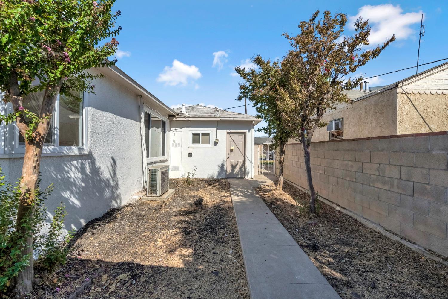 4148 E Alta Ave, Fresno, CA 93702