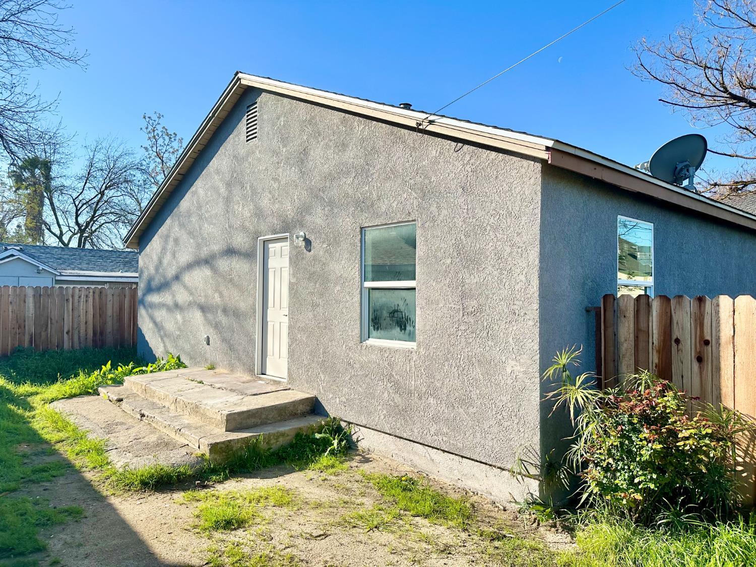 1404 Trinity Ave, Chowchilla, CA 93610