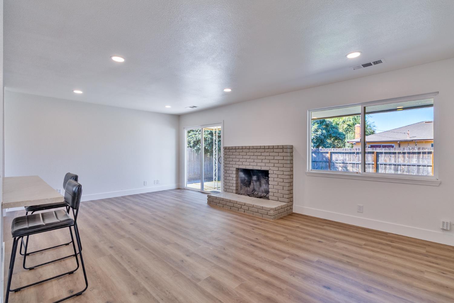 4613 N Fisher St, Fresno, CA 93726