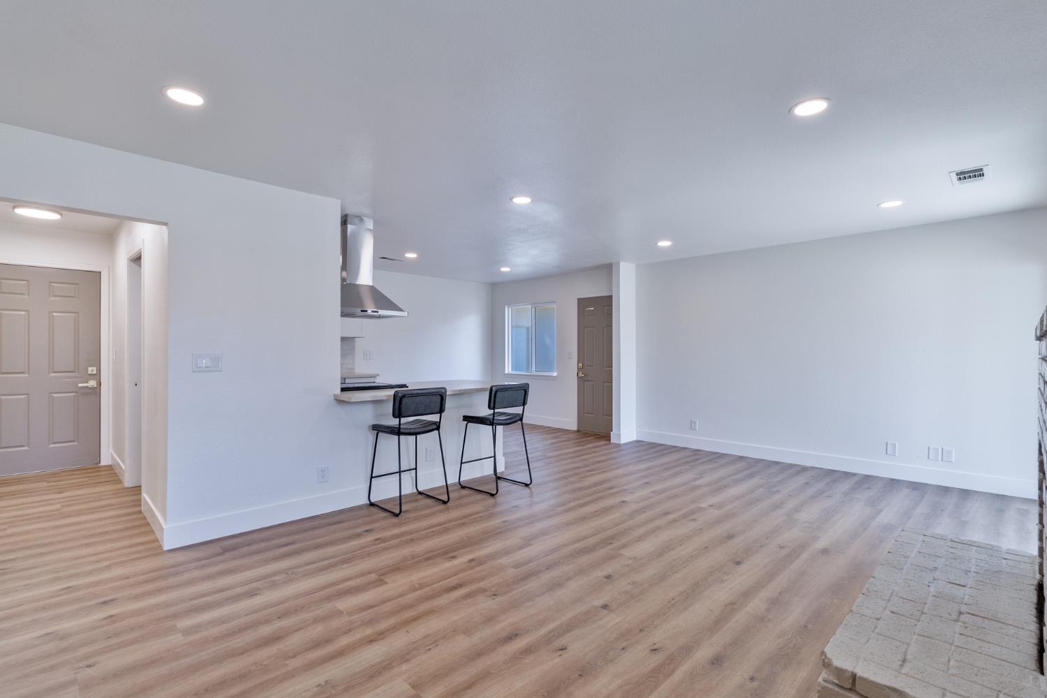 4613 N Fisher St, Fresno, CA 93726