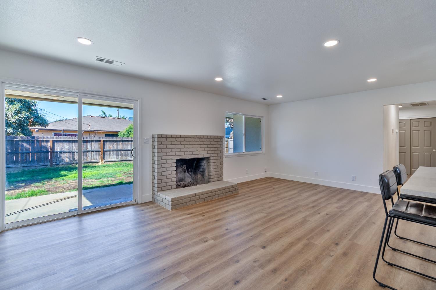 4613 N Fisher St, Fresno, CA 93726