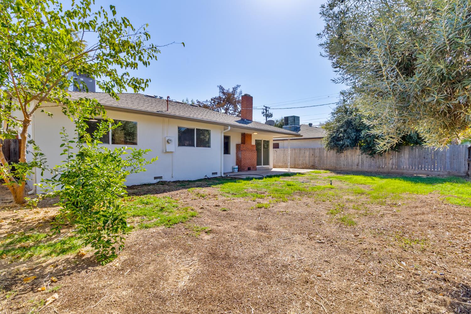 4613 N Fisher St, Fresno, CA 93726
