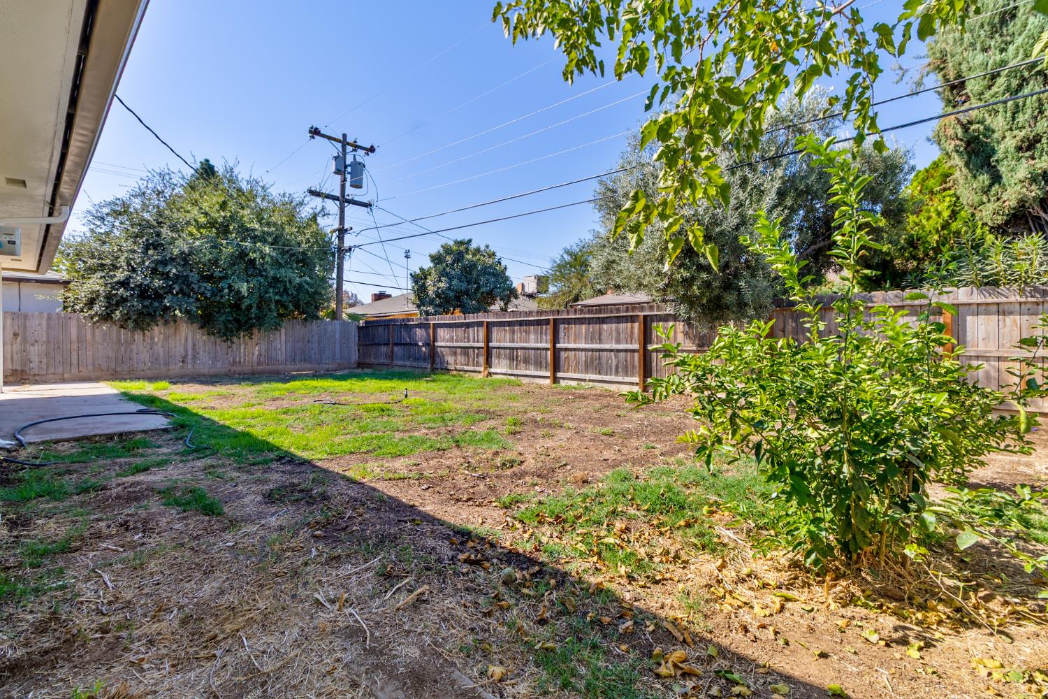 4613 N Fisher St, Fresno, CA 93726