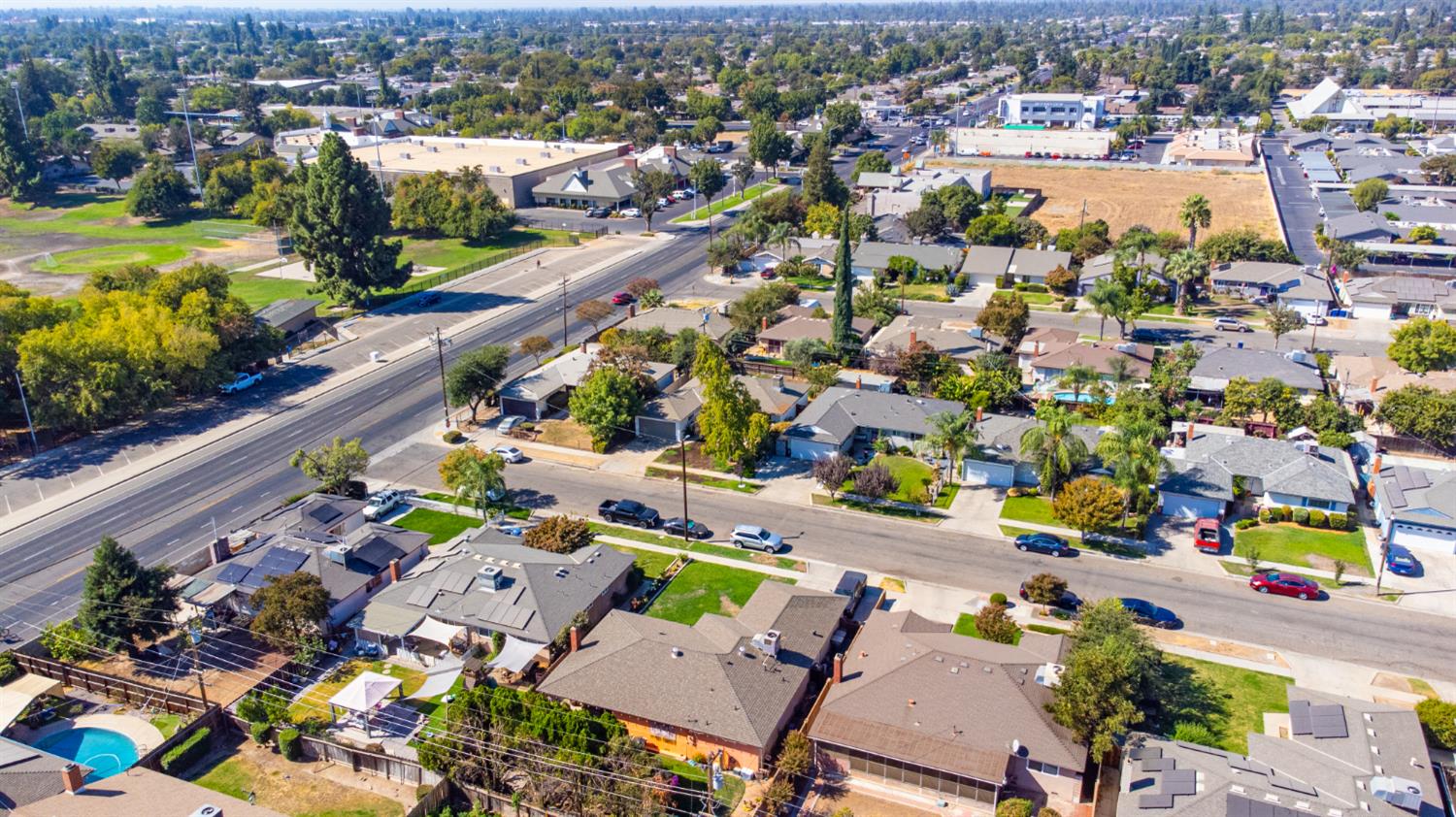 4613 N Fisher St, Fresno, CA 93726