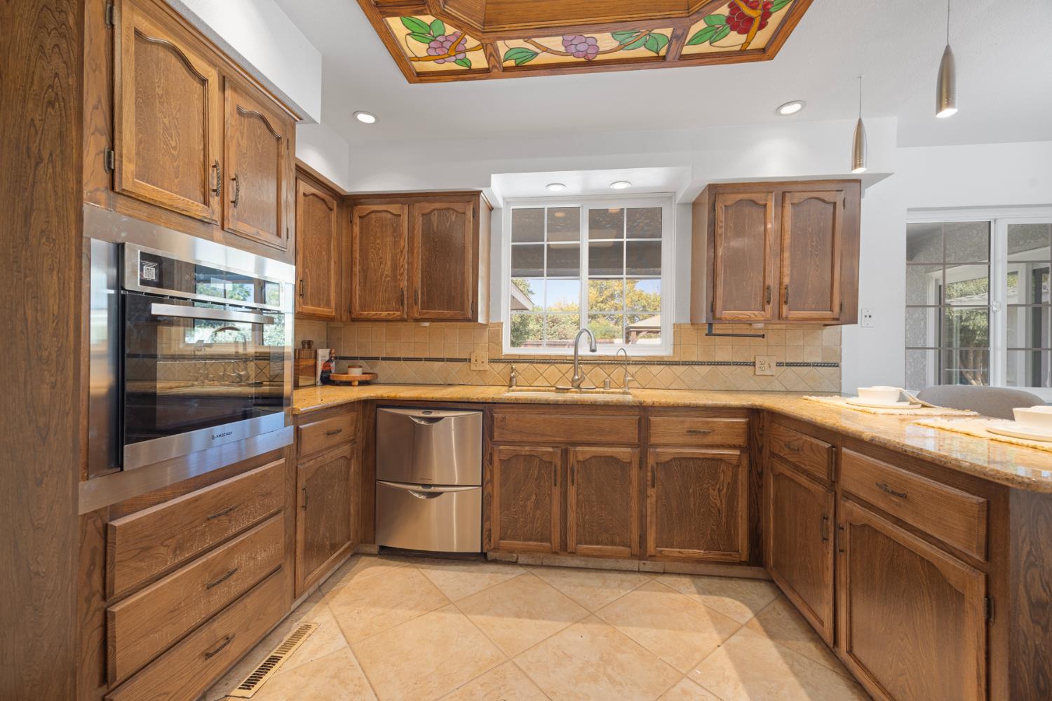 2854 E Millbrae Ave, Fresno, CA 93710