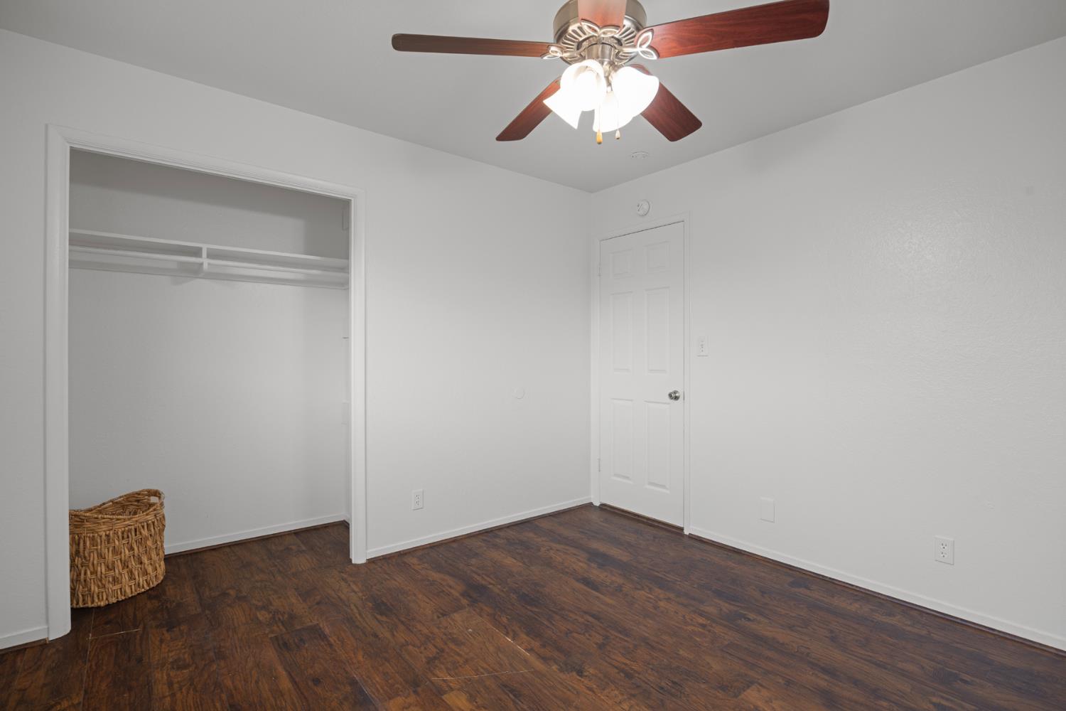 2854 E Millbrae Ave, Fresno, CA 93710