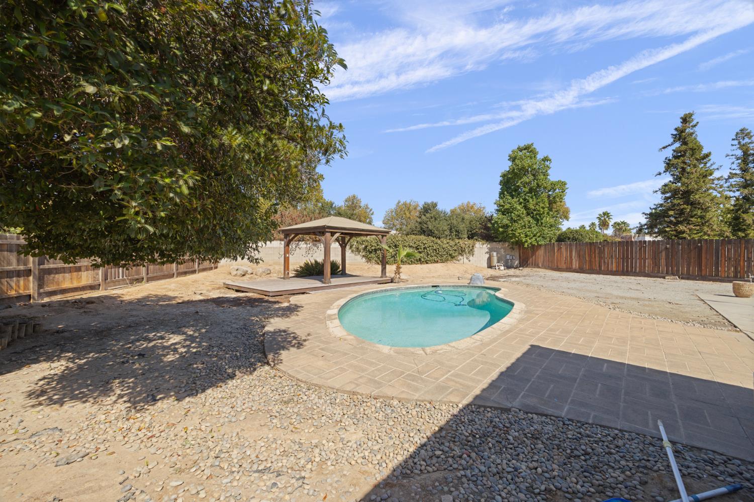 2854 E Millbrae Ave, Fresno, CA 93710