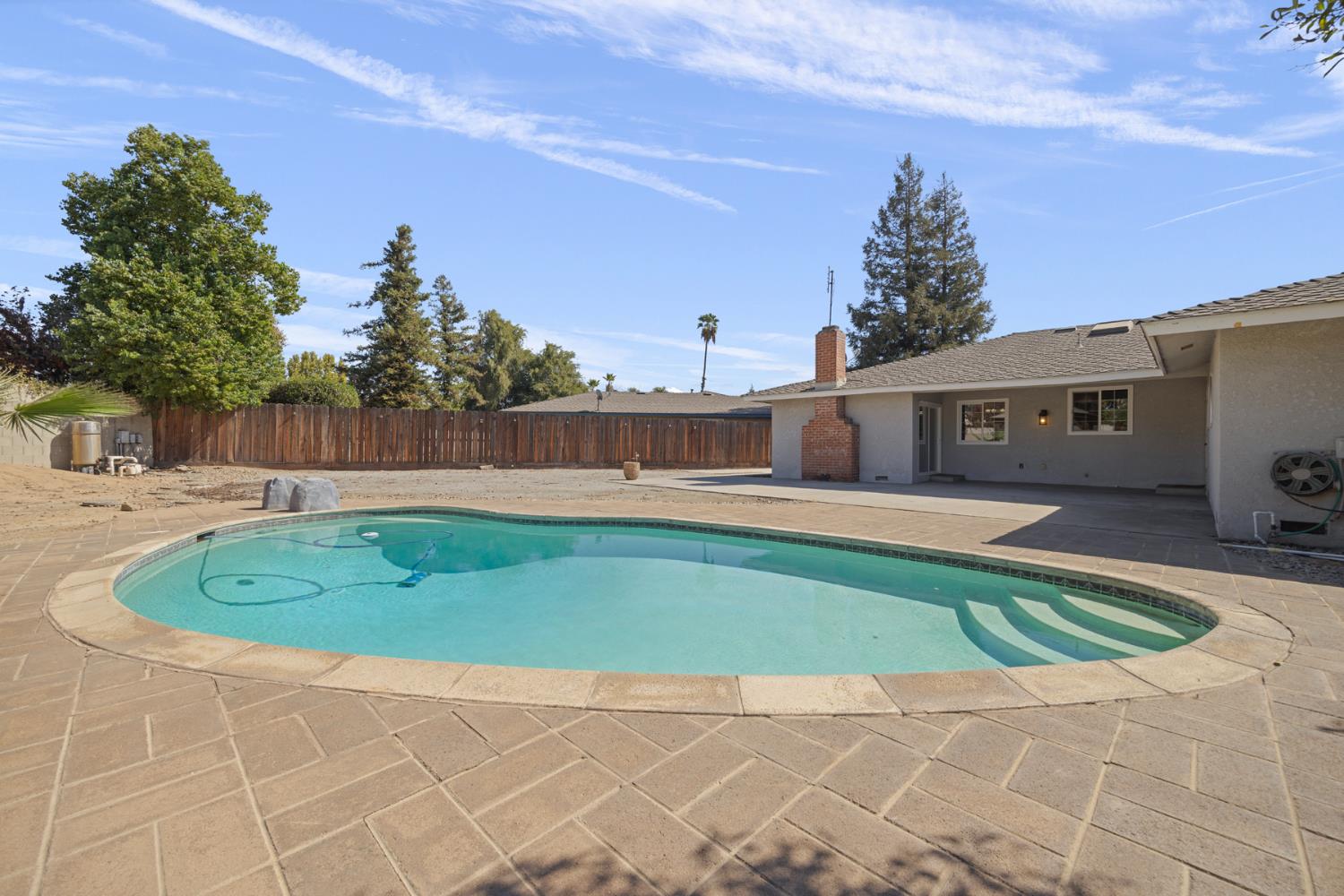 2854 E Millbrae Ave, Fresno, CA 93710