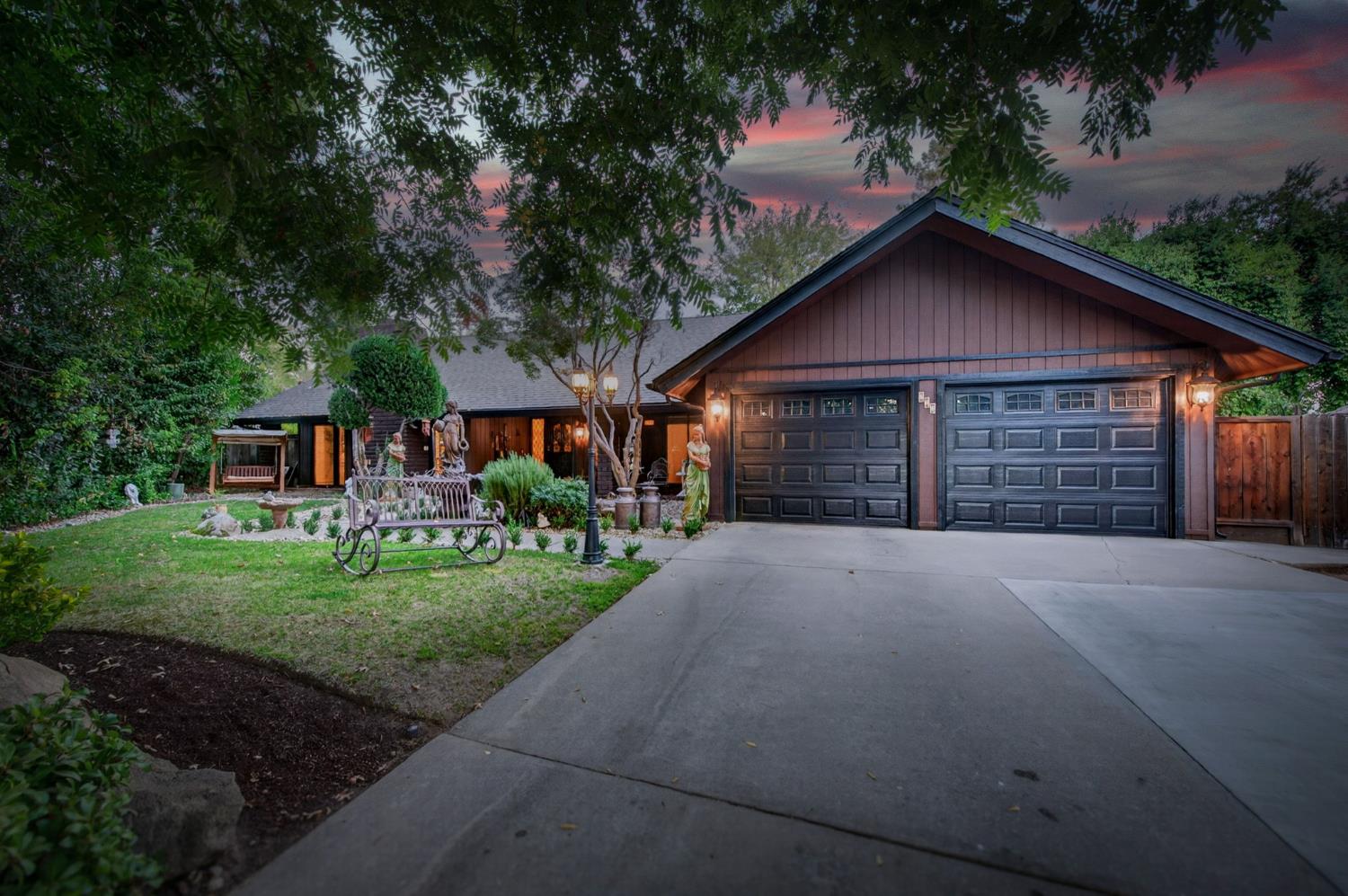 316 E Lester Ave, Fresno, CA 93720