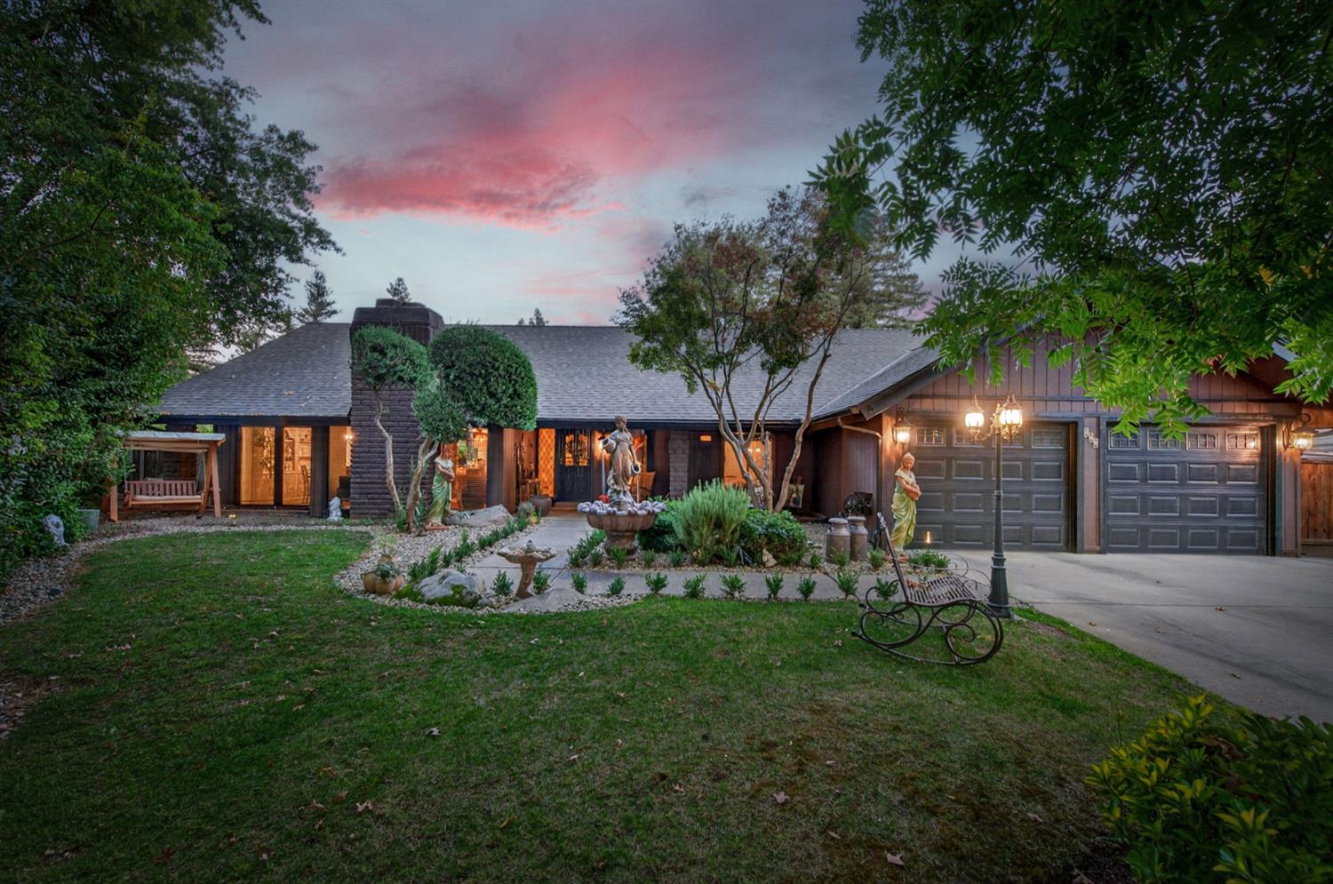 316 E Lester Ave, Fresno, CA 93720