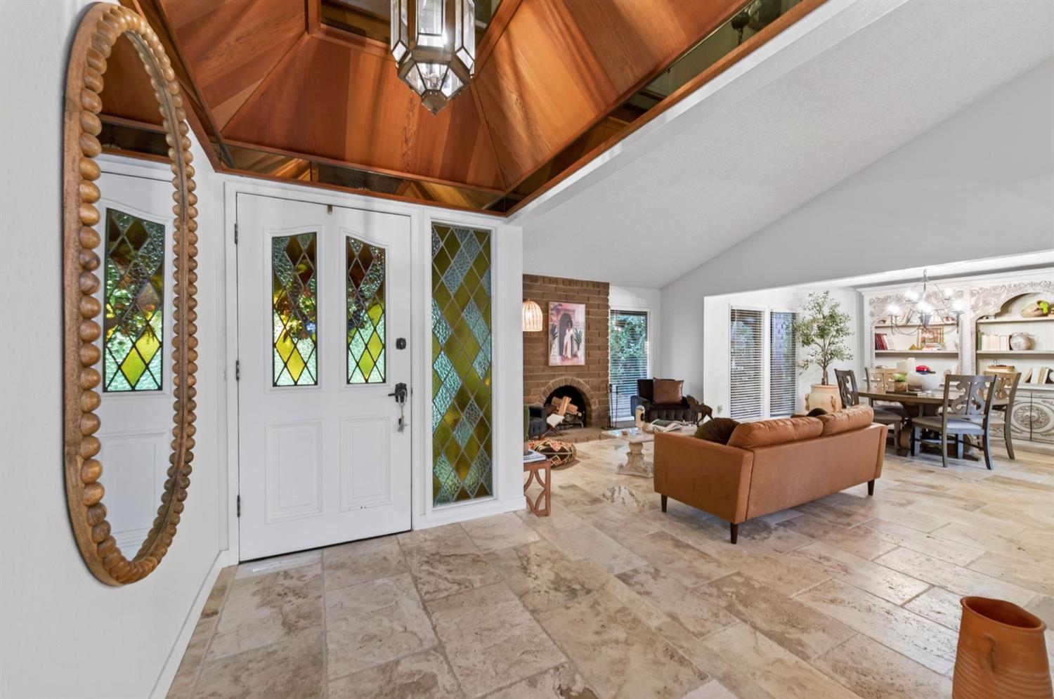 316 E Lester Ave, Fresno, CA 93720