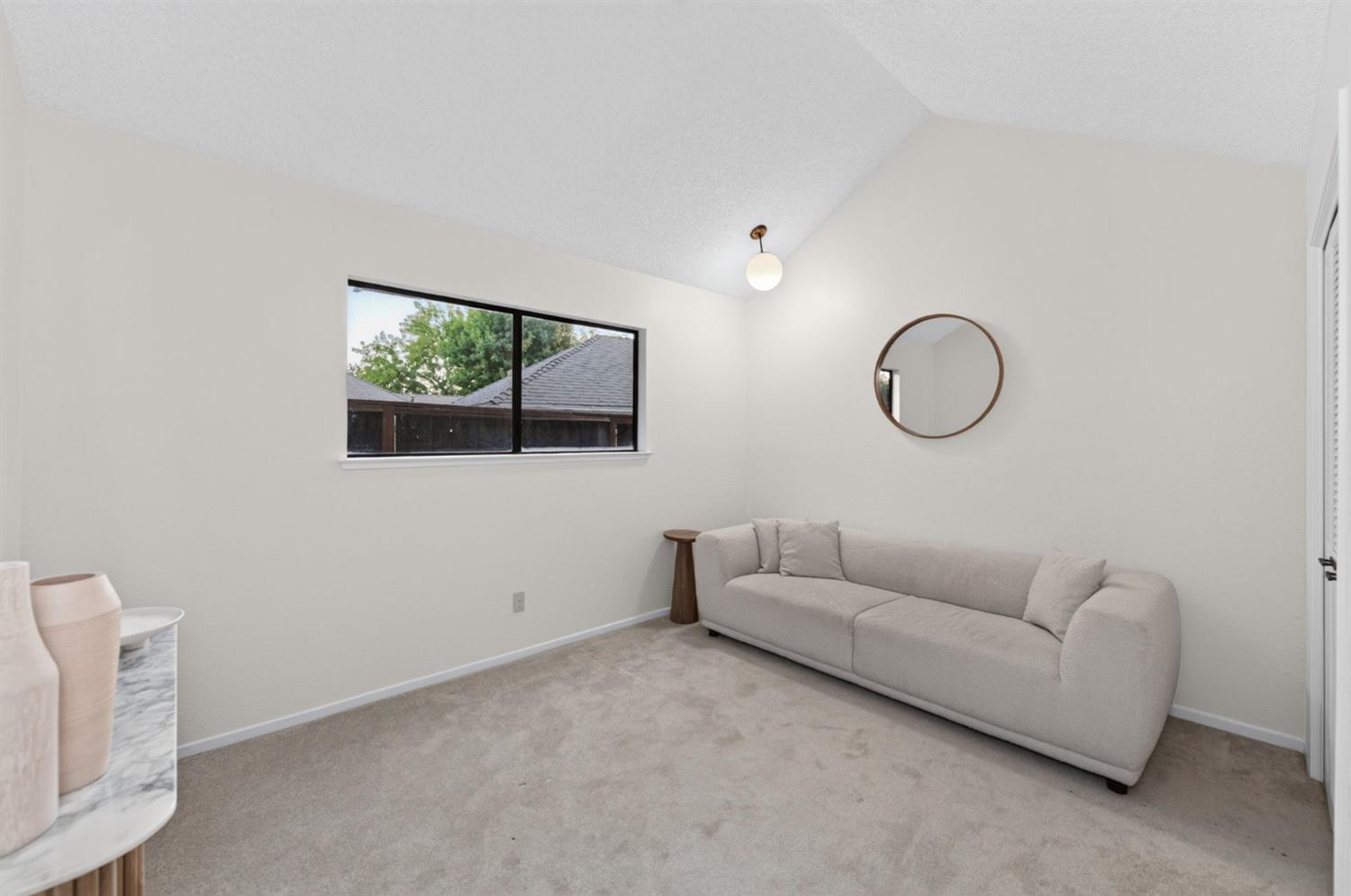 316 E Lester Ave, Fresno, CA 93720