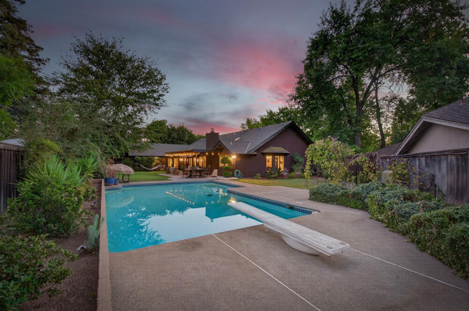 316 E Lester Ave, Fresno, CA 93720