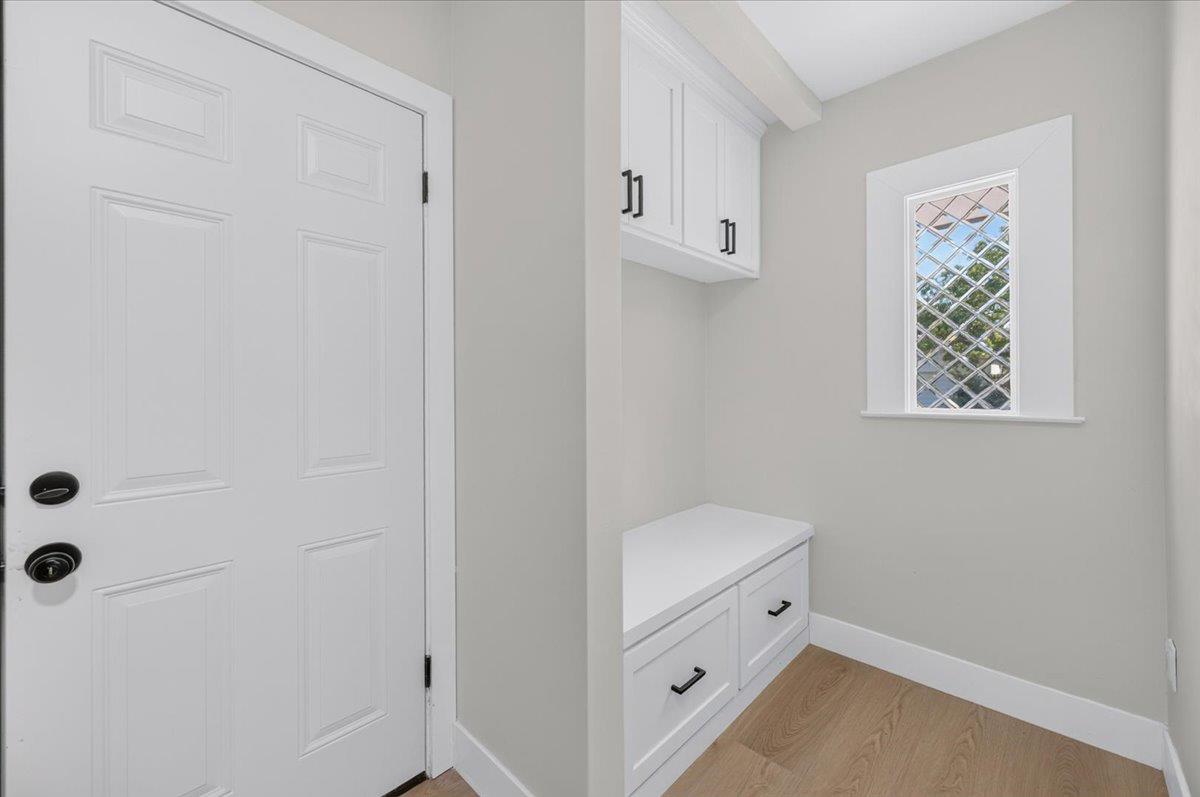 609 E Hampton Way, Fresno, CA 93704