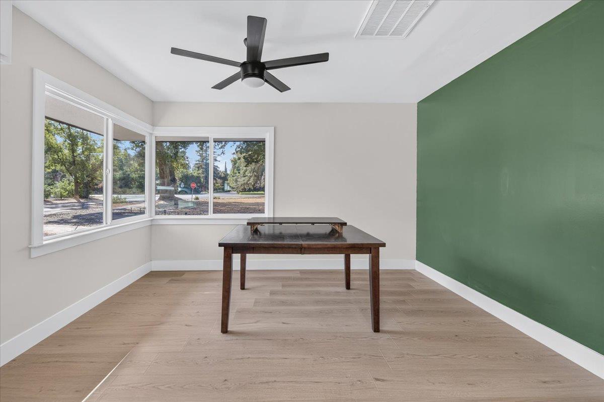 609 E Hampton Way, Fresno, CA 93704