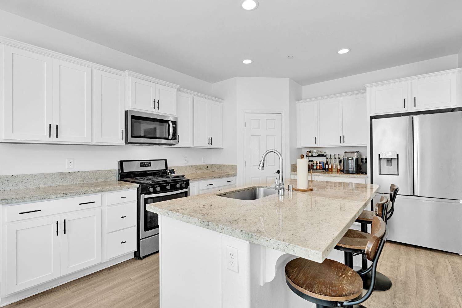 7461 E Princeton, Fresno, CA 93737