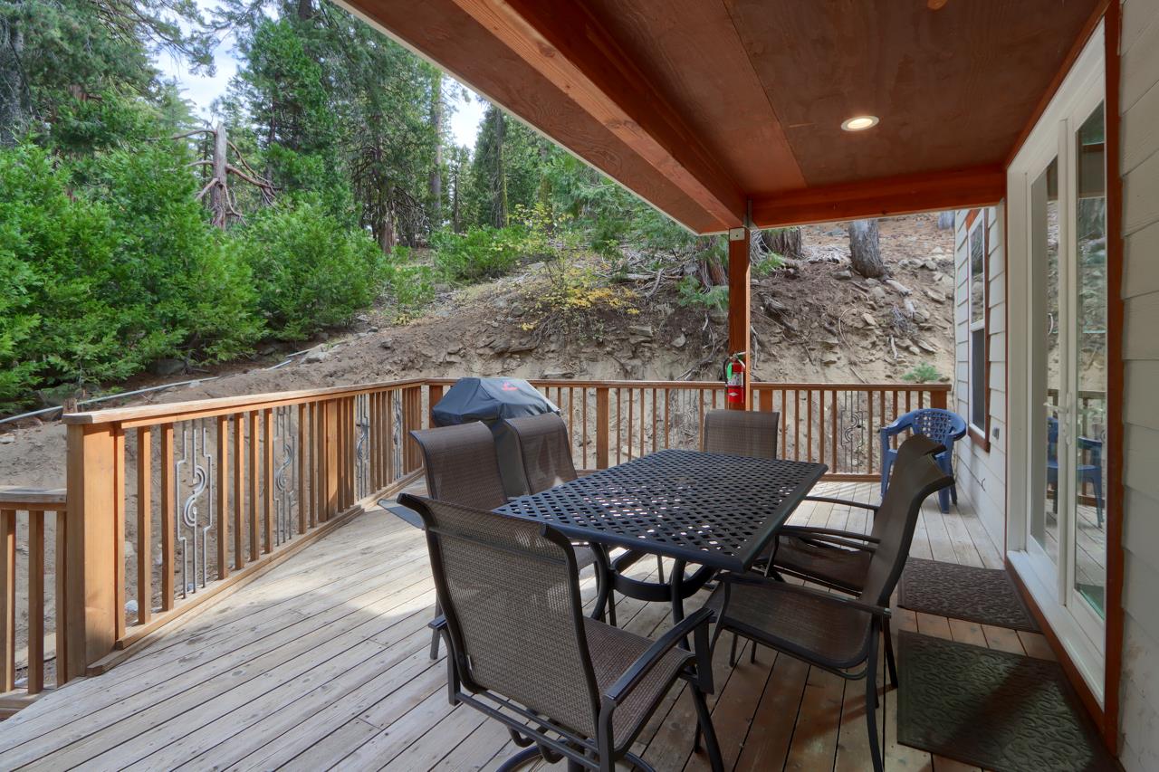 7594 Azalea, Yosemite West, CA 95389