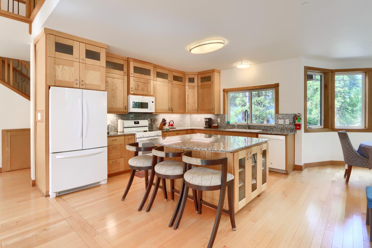 7594 Azalea, Yosemite West, CA 95389