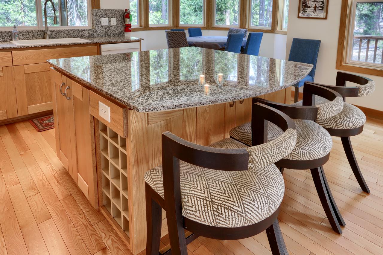 7594 Azalea, Yosemite West, CA 95389