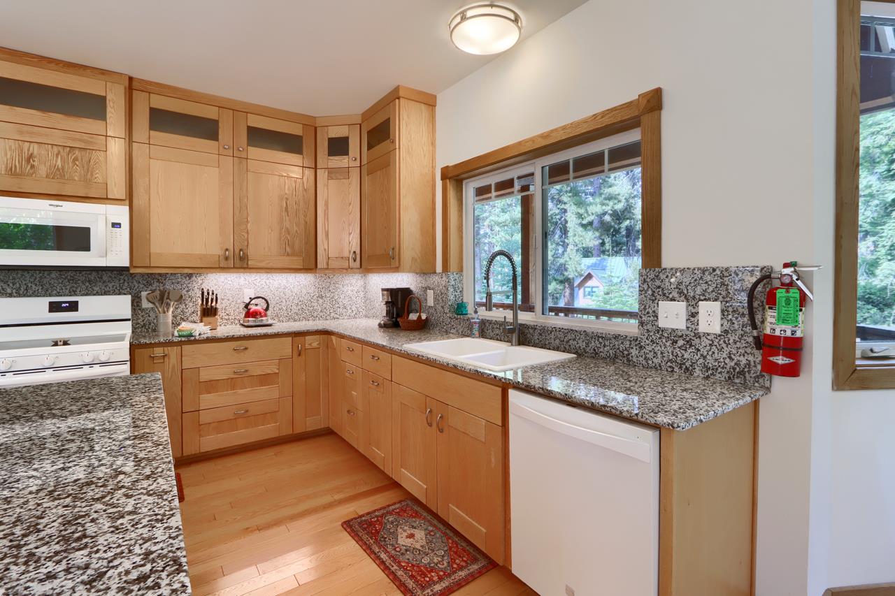 7594 Azalea, Yosemite West, CA 95389