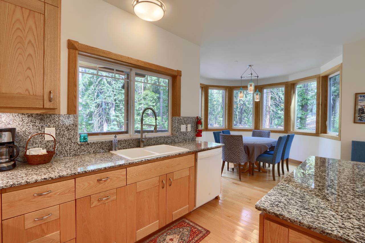 7594 Azalea, Yosemite West, CA 95389
