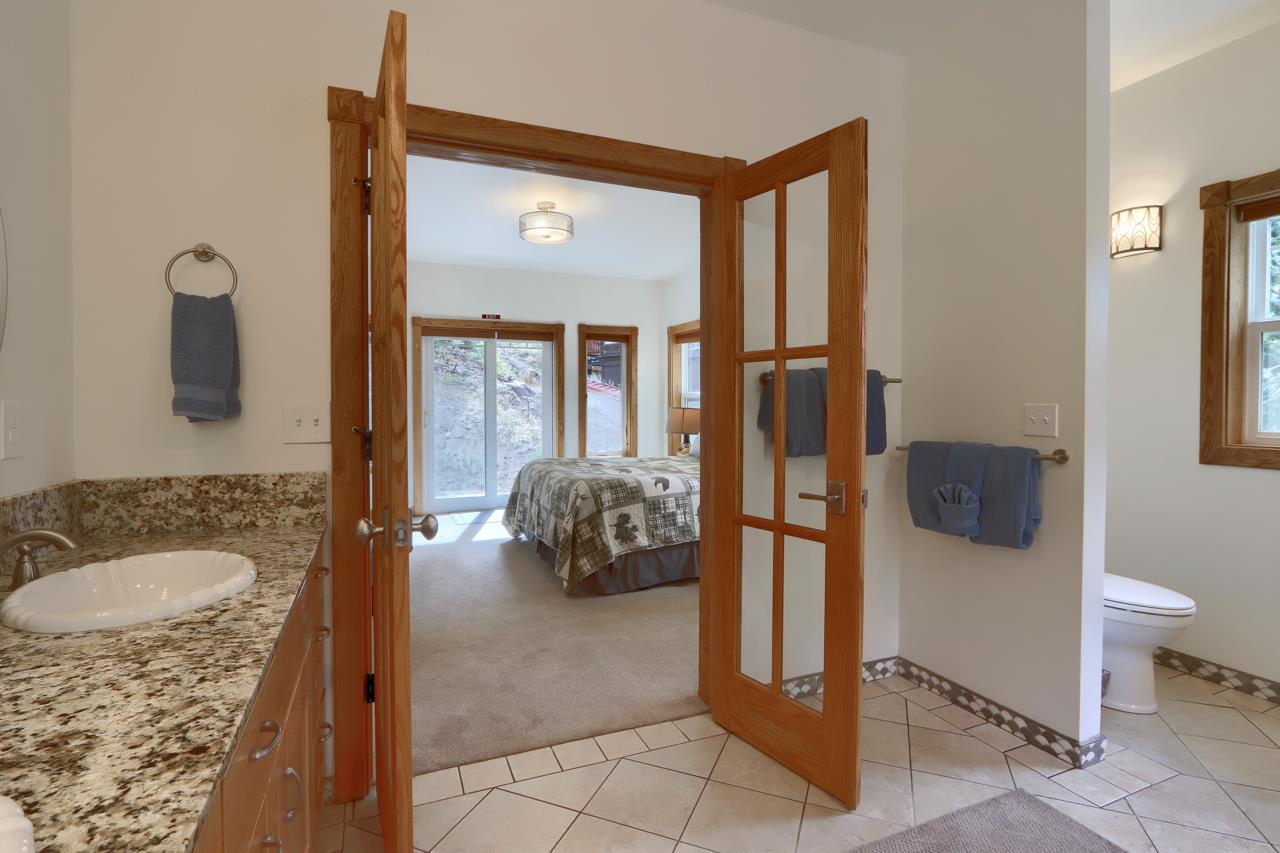 7594 Azalea, Yosemite West, CA 95389