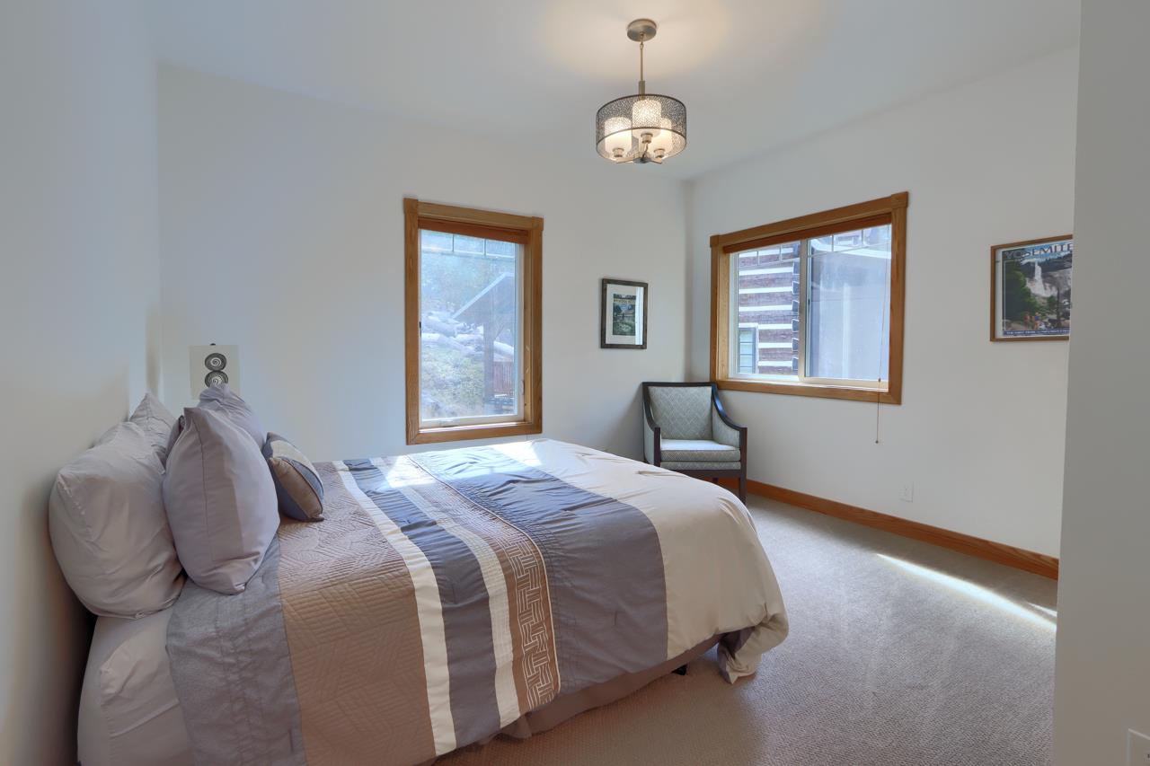 7594 Azalea, Yosemite West, CA 95389