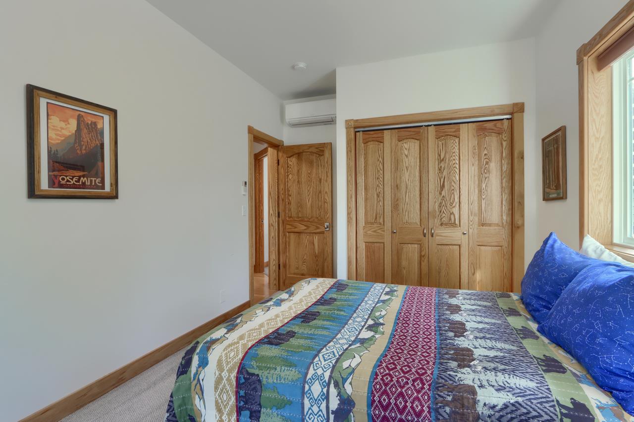 7594 Azalea, Yosemite West, CA 95389
