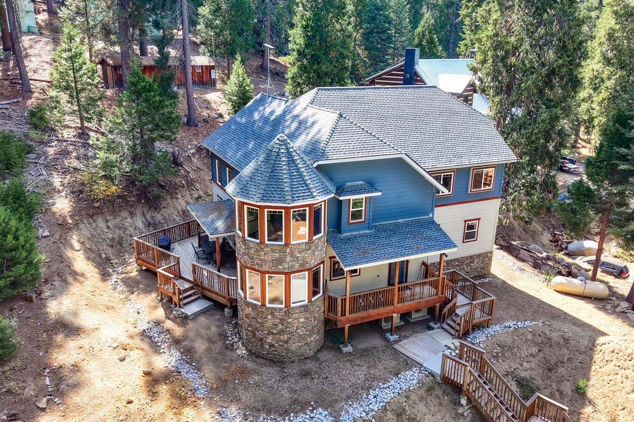 7594 Azalea, Yosemite West, CA 95389