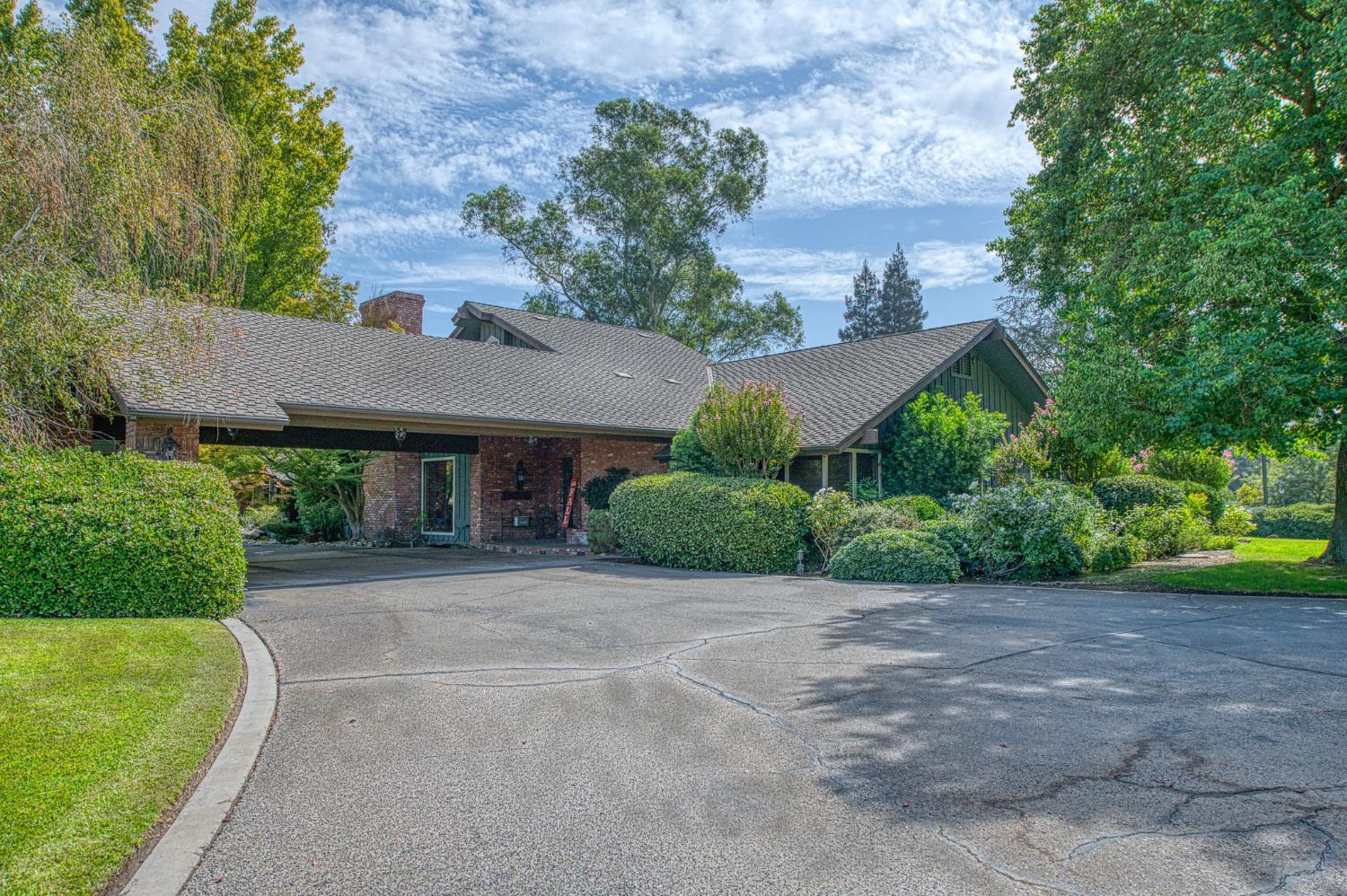 6440 Golden State Blvd, Madera, CA 93637