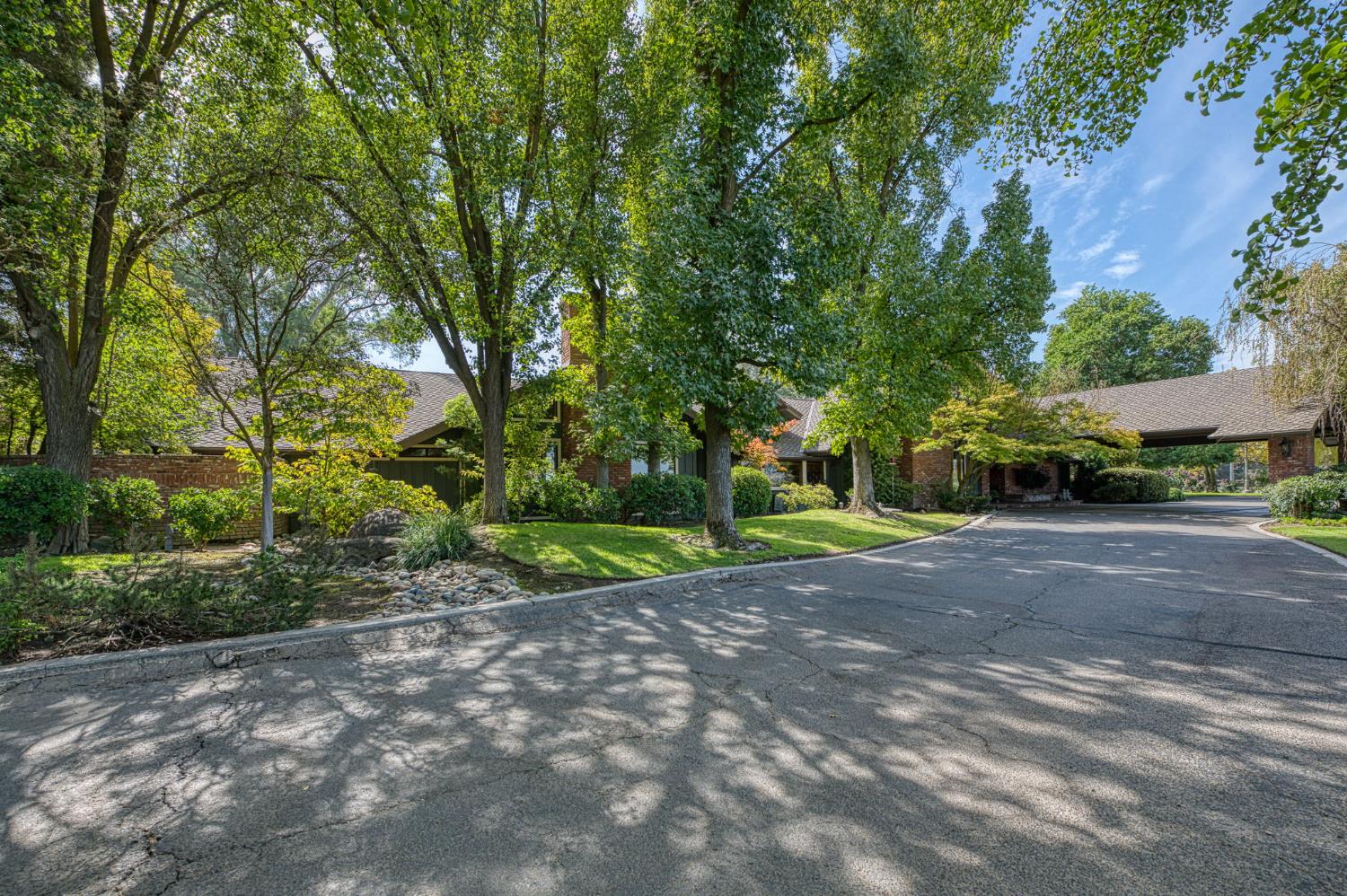 6440 Golden State Blvd, Madera, CA 93637