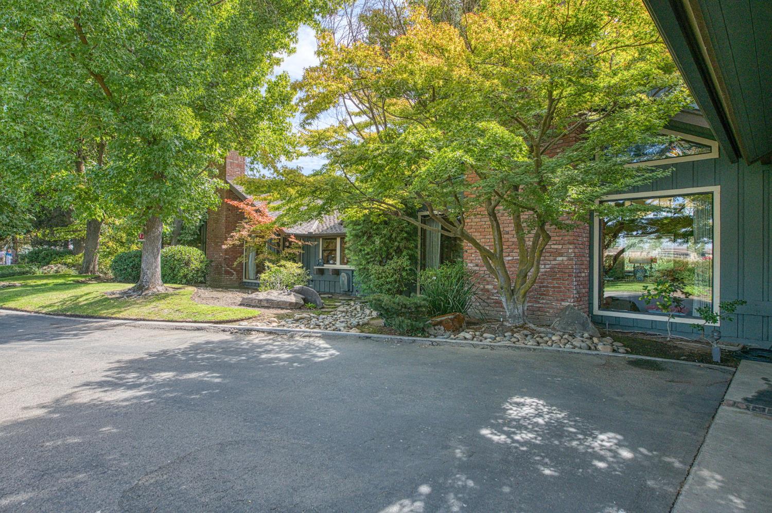 6440 Golden State Blvd, Madera, CA 93637