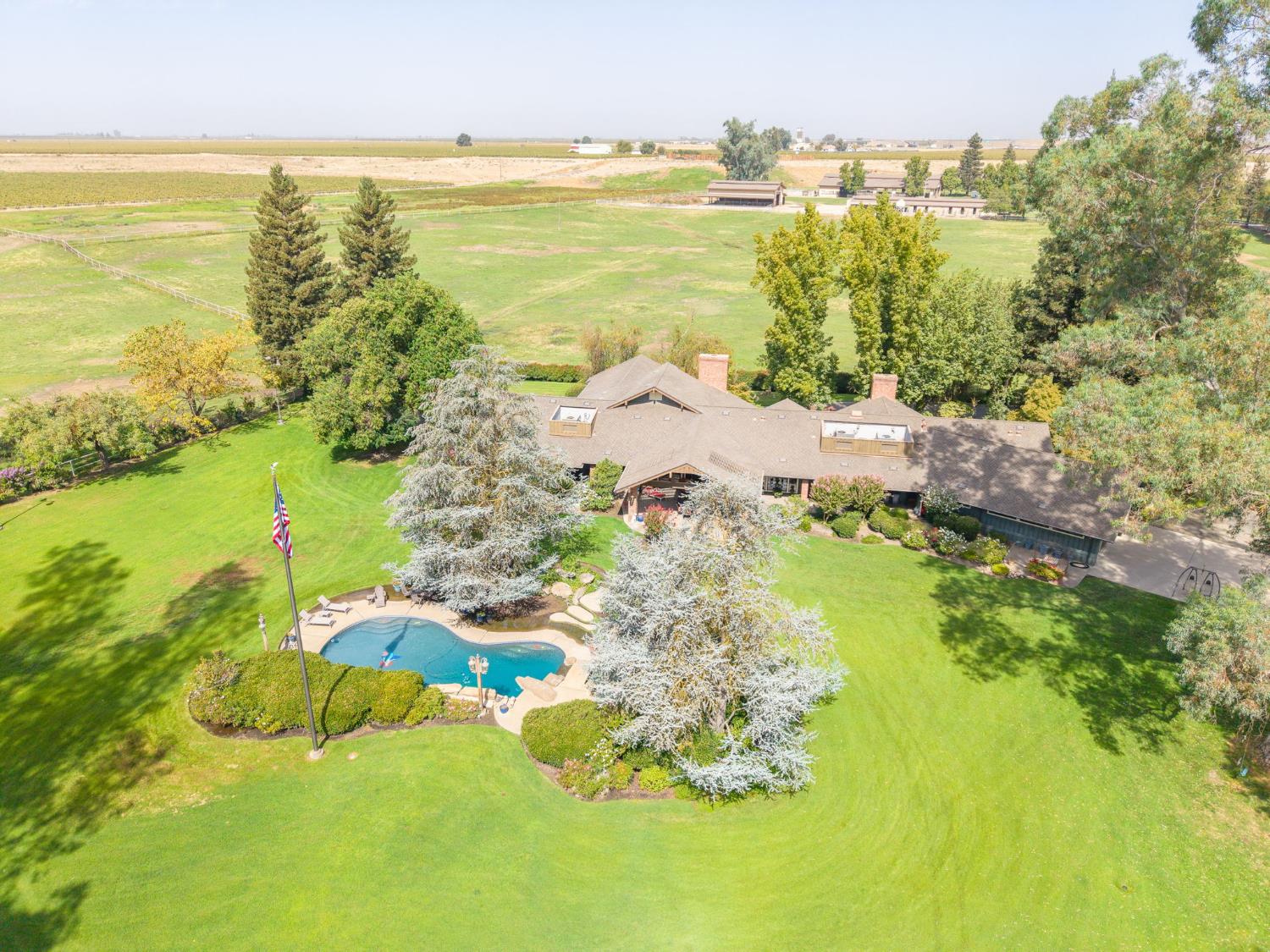 6440 Golden State Blvd, Madera, CA 93637
