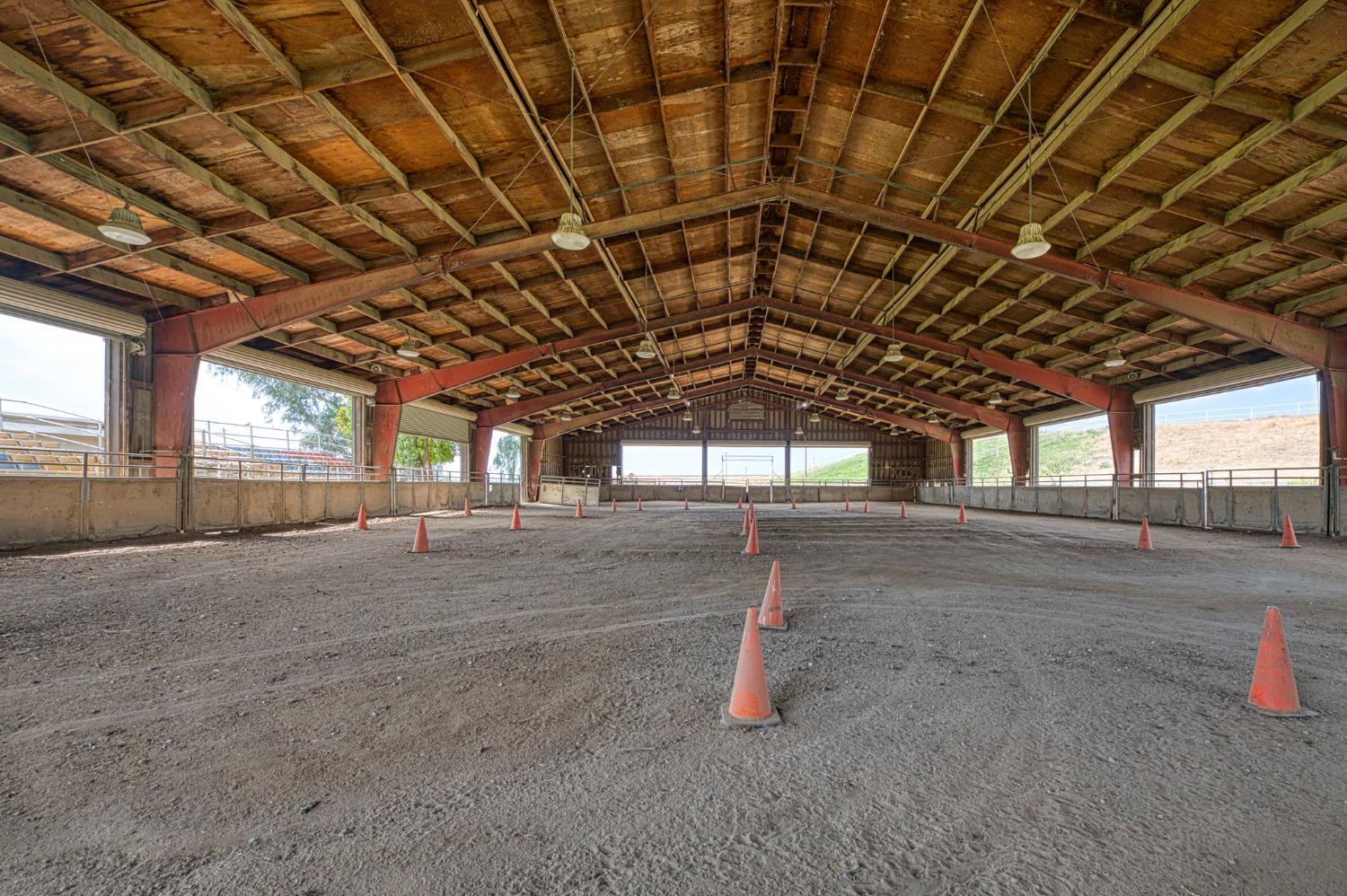 6440 Golden State Blvd, Madera, CA 93637