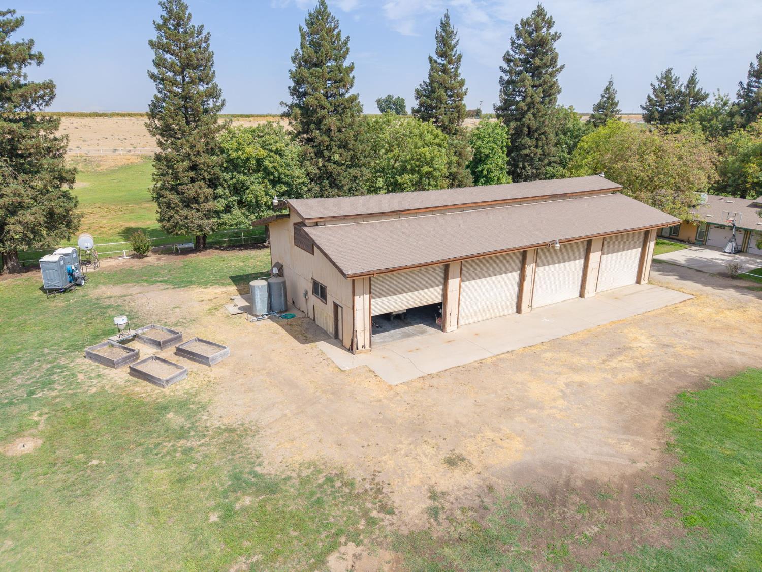 6440 Golden State Blvd, Madera, CA 93637