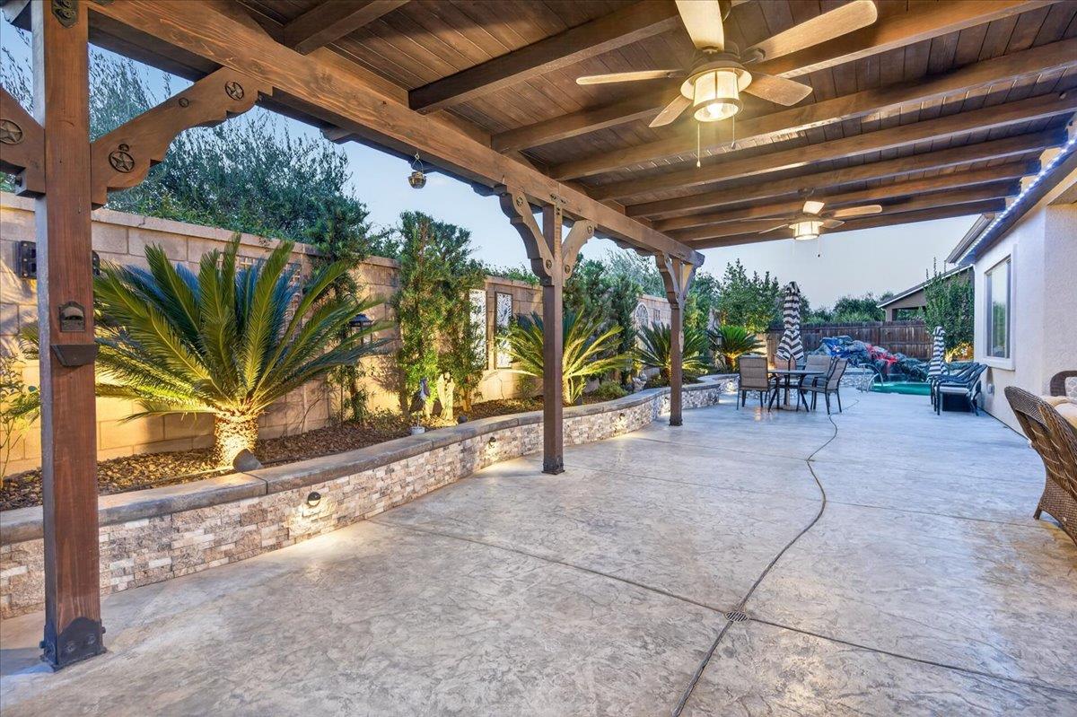 330 Sentinel Dr S, Madera, CA 93636