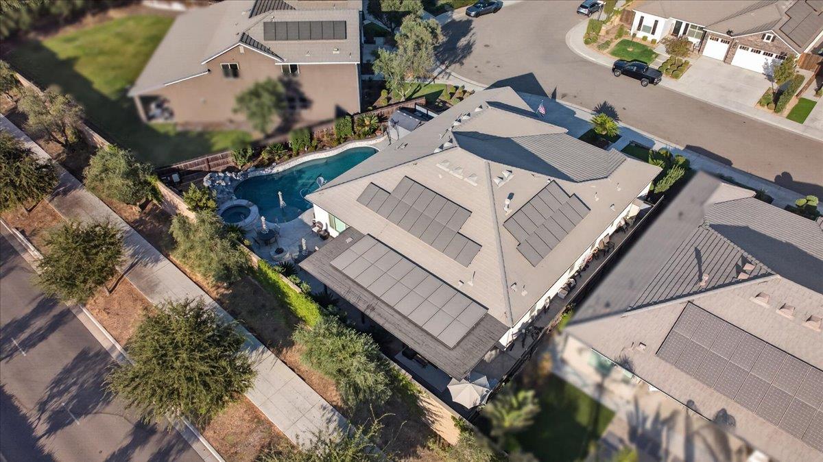 330 Sentinel Dr S, Madera, CA 93636