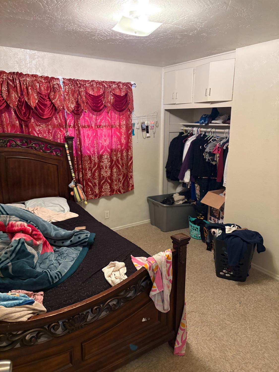 4294 N Holt Ave, Fresno, CA 93705