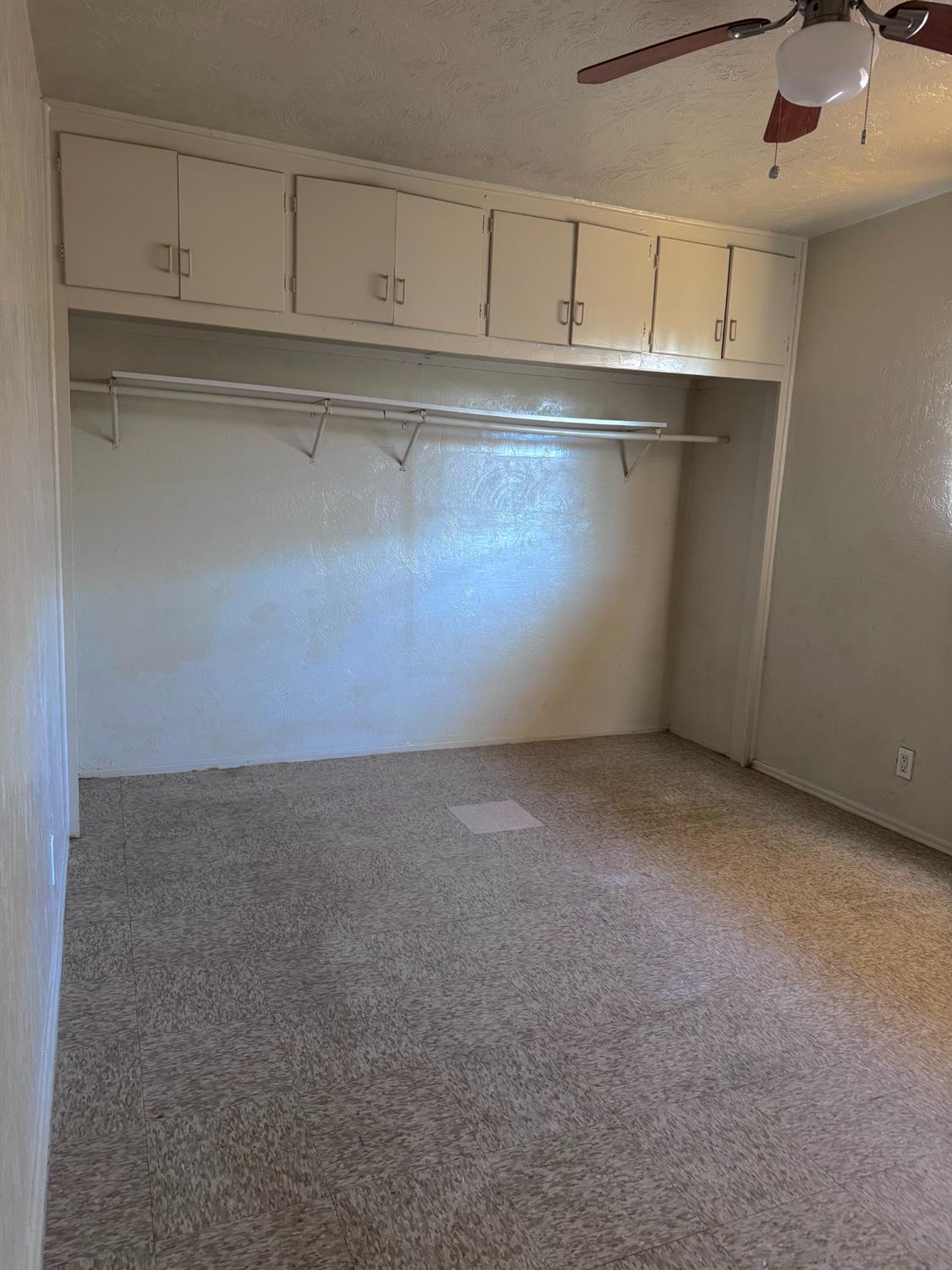 4294 N Holt Ave, Fresno, CA 93705