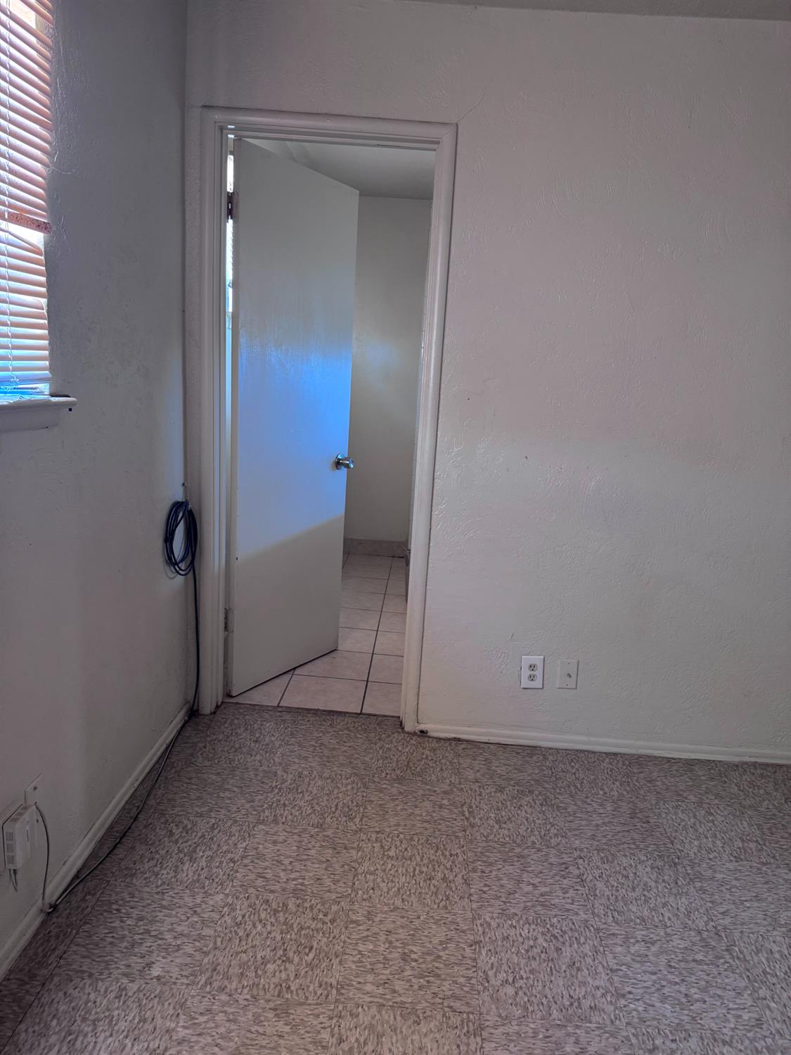 4294 N Holt Ave, Fresno, CA 93705