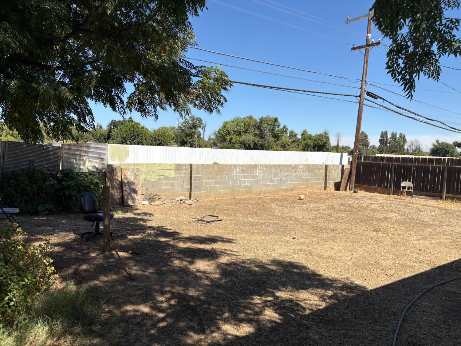 4294 N Holt Ave, Fresno, CA 93705
