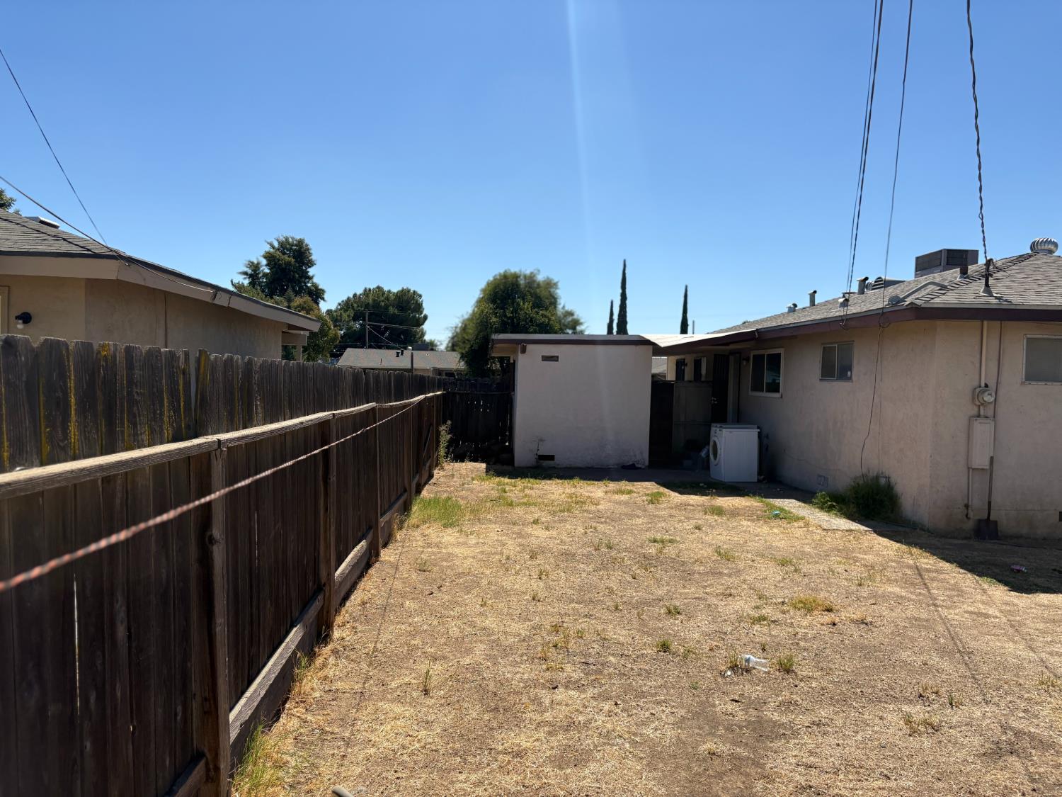 4294 N Holt Ave, Fresno, CA 93705