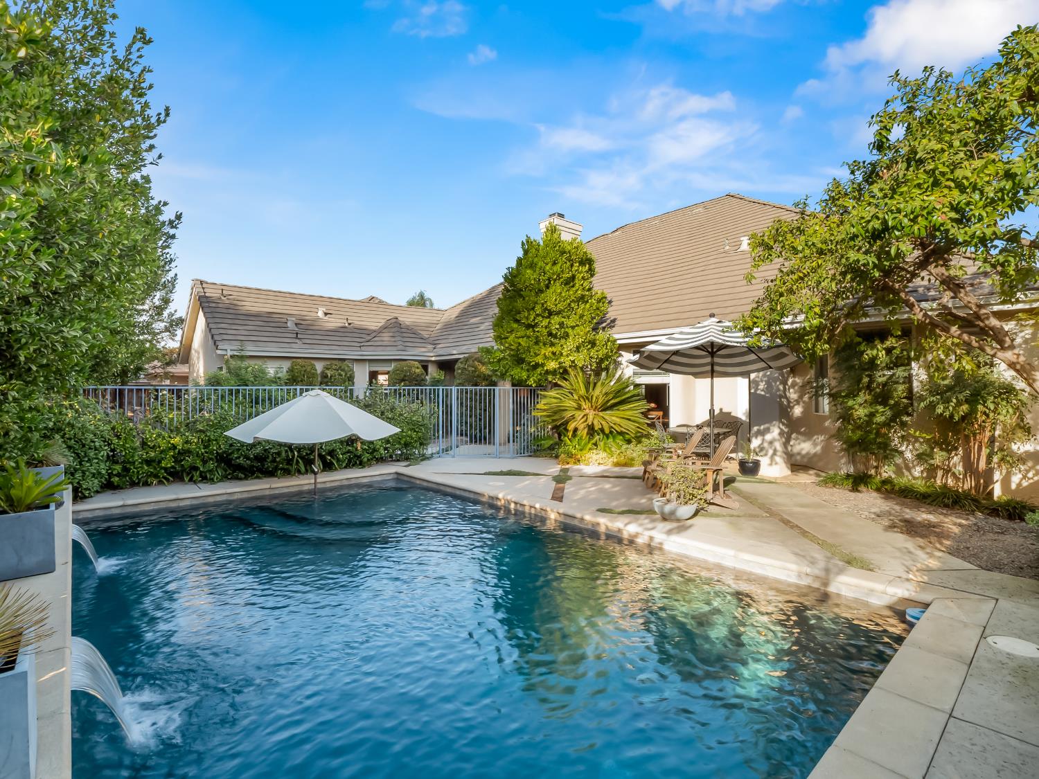 10237 N Page Ave, Fresno, CA 93730