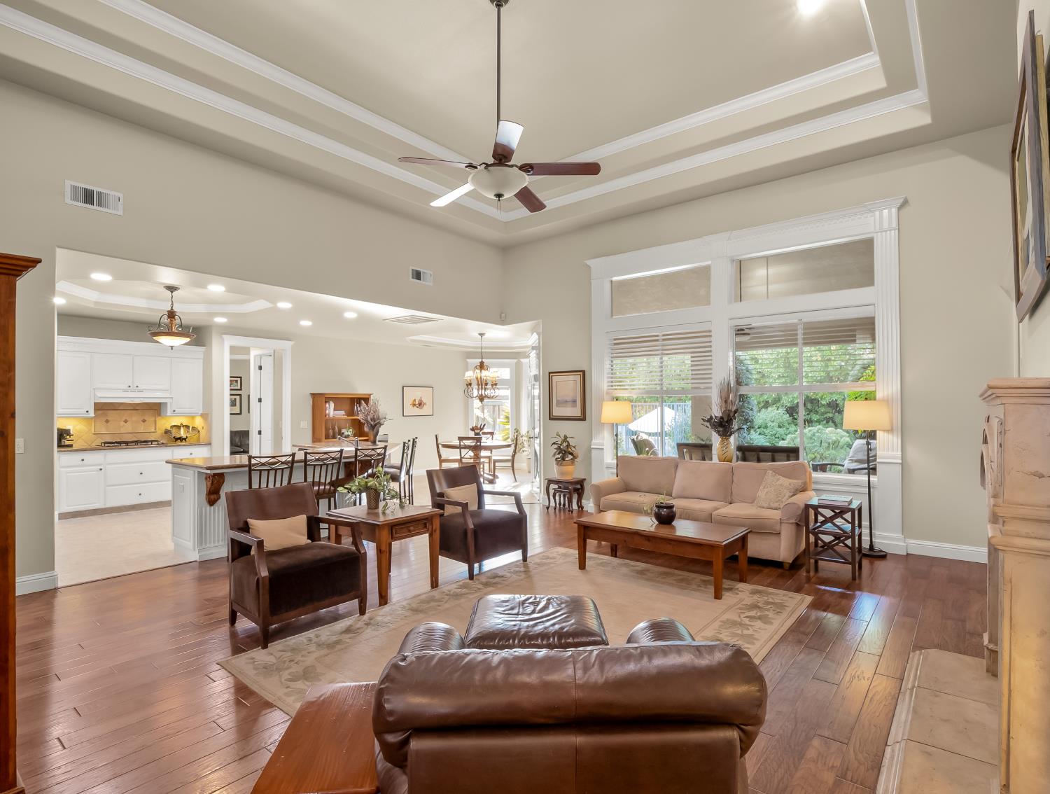 10237 N Page Ave, Fresno, CA 93730