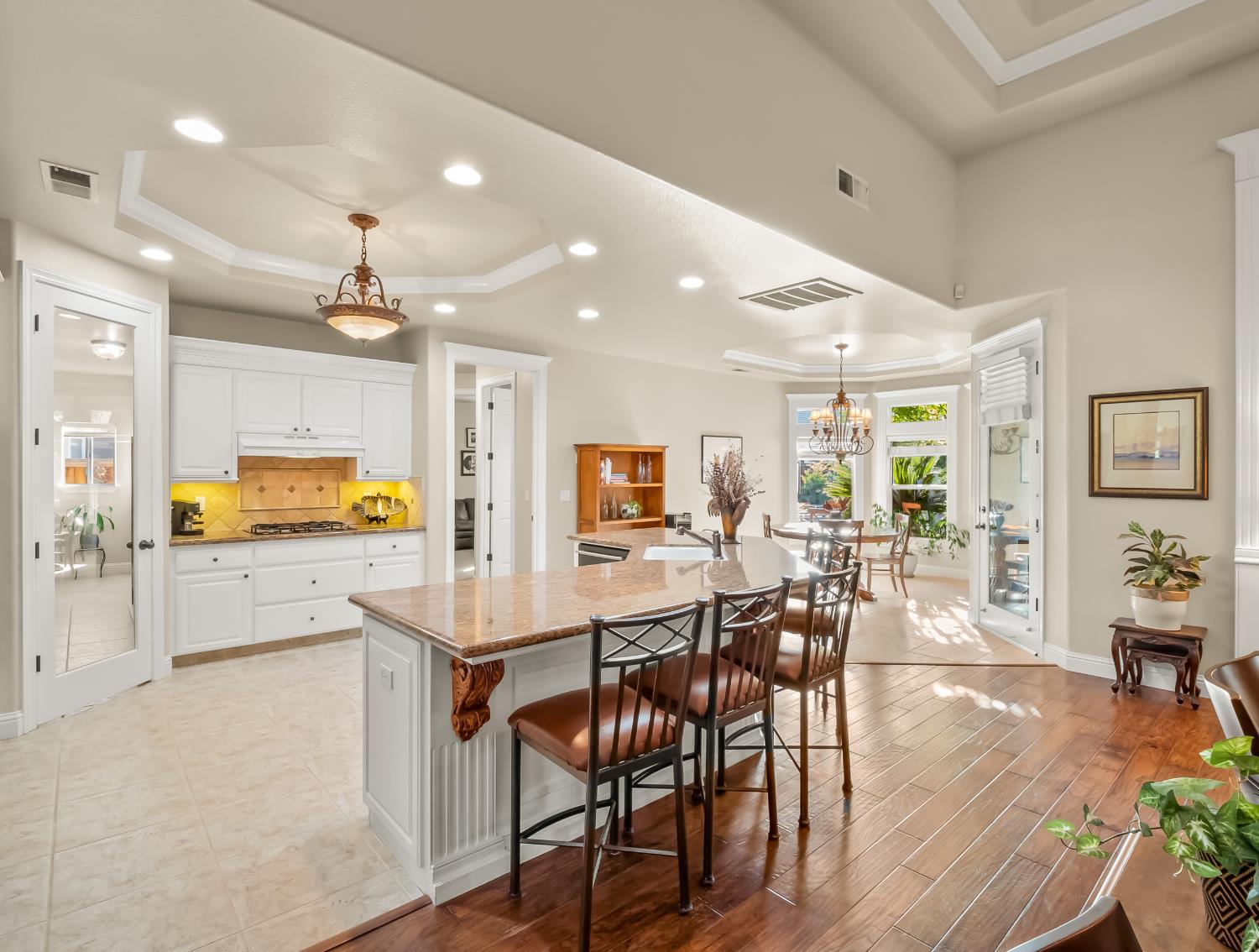 10237 N Page Ave, Fresno, CA 93730