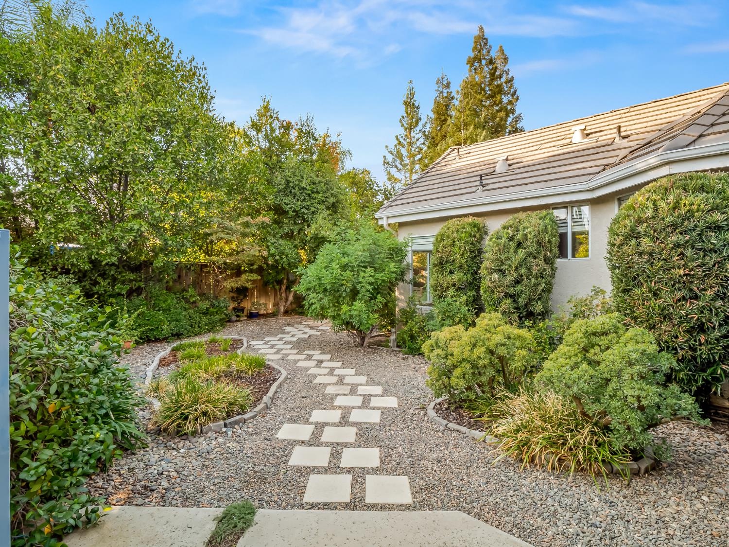 10237 N Page Ave, Fresno, CA 93730