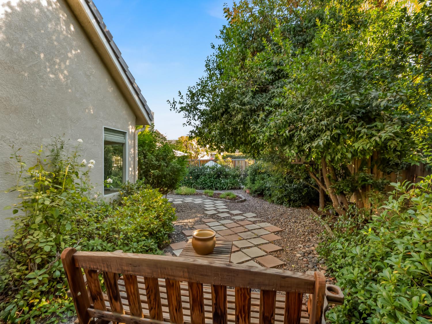 10237 N Page Ave, Fresno, CA 93730
